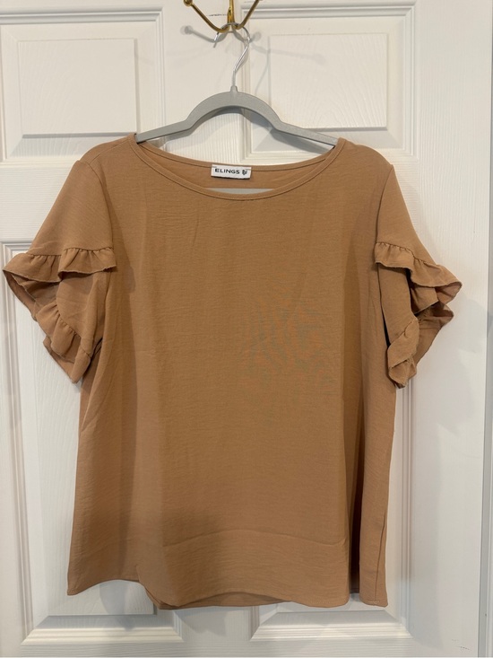 Tops - Women's Flowy Ruffle Sleeve Top in Camel NWOT
